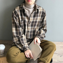 Grated plaid shirt womens autumn and winter Korean retro loose lazy wind thin Joker thick stacked long sleeve shirt
