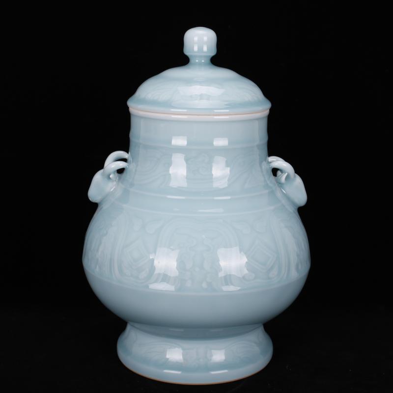 Jingdezhen imitation of the yongzheng emperor qianlong antique antique shadow blue glaze carving Chinese vase household adornment restoring ancient ways furnishing articles