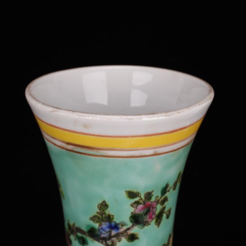 Jingdezhen old manual imitation of the qing dynasty porcelain antique vase green beauty diagram retro decoration furnishing articles in the vase