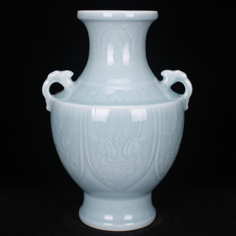 Jingdezhen imitation the qing qianlong antique antique azure glaze vase carving Chinese style restoring ancient ways household table ano adornment furnishing articles