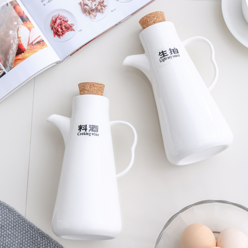 Scene filled the kitchen ceramic oil bottle suit household leakproof seasoning bottle of vinegar bottle of soy sauce pot cooking wine original oil original oil bottle