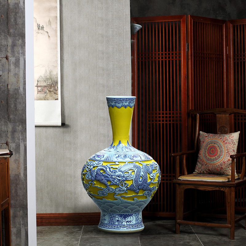 Jingdezhen ceramics by hand carved dragon xiangyun large vases, arranging flowers to decorate the sitting room TV ark, furnishing articles