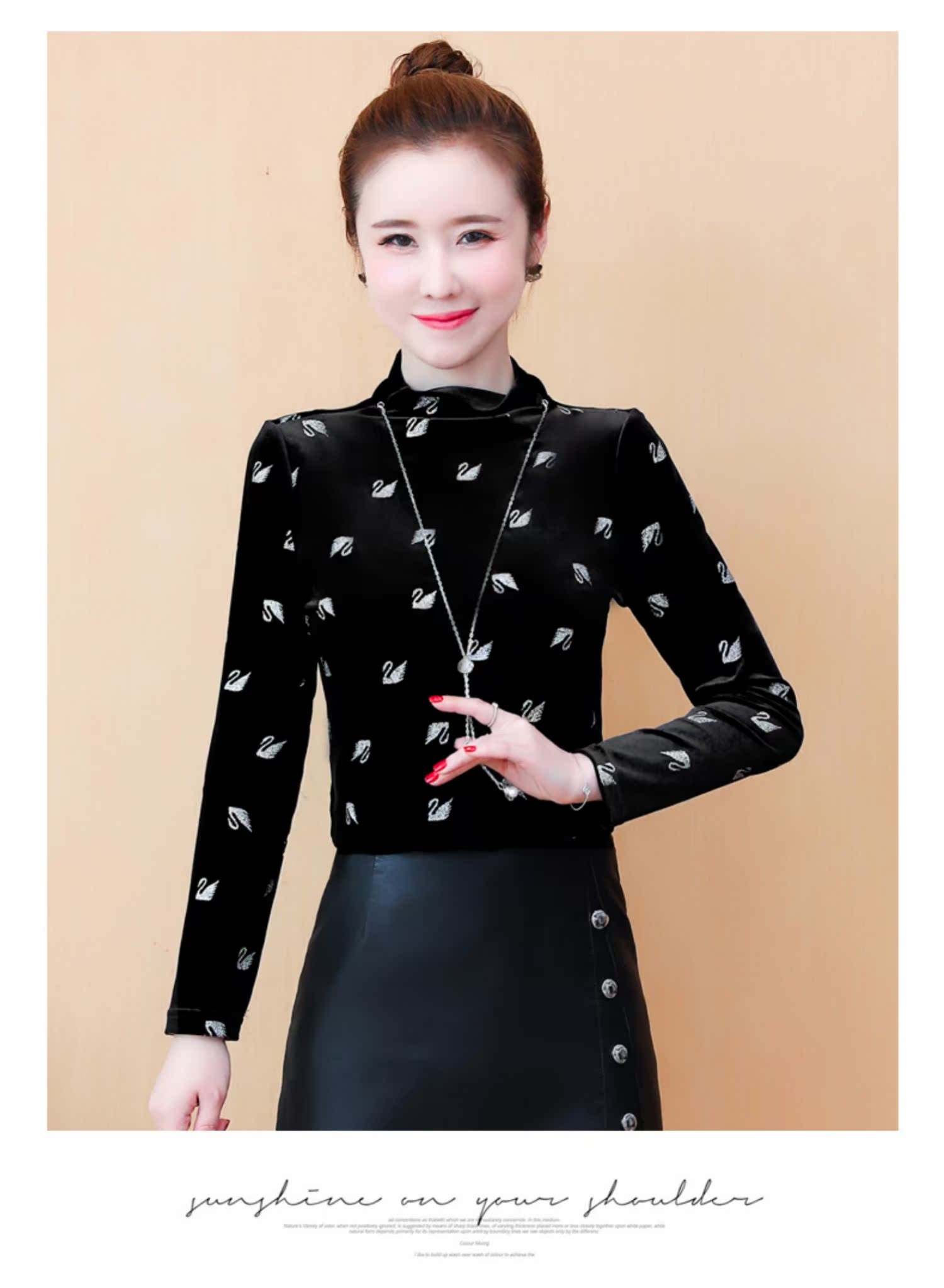 春装精致内搭长袖金丝绒上衣女式印花洋气小衫秋冬加绒加厚打底衫