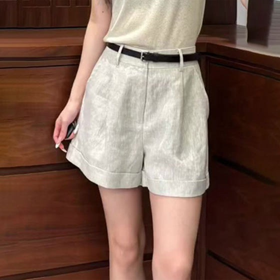 Gray large size linen wide-leg fashion shorts for women 2025 summer new style thin age-reducing casual slimming pants
Gray large size linen wide-leg fashion shorts for women 2025 summer new style thin age-reducing casual slimming pants