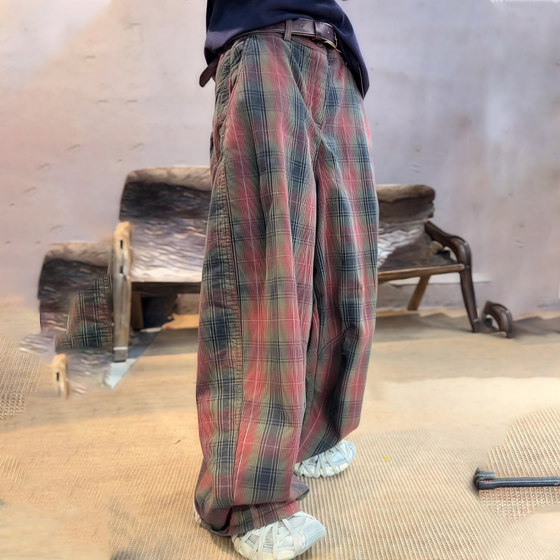 Retro niche slack red plaid loose trousers for women 2025 summer new lazy versatile linen pants
Retro niche slack red plaid loose trousers for women 2025 summer new lazy versatile linen pants