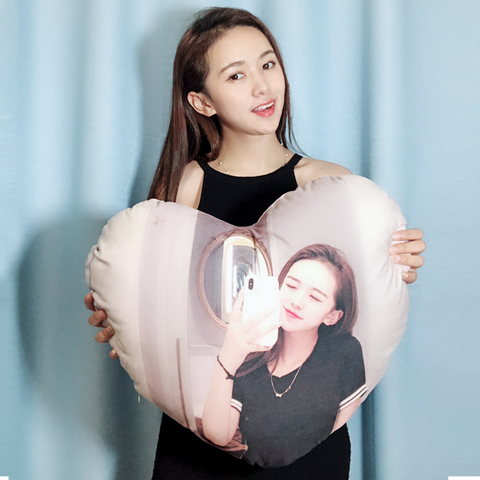 爱心抱枕来图定做真人照片