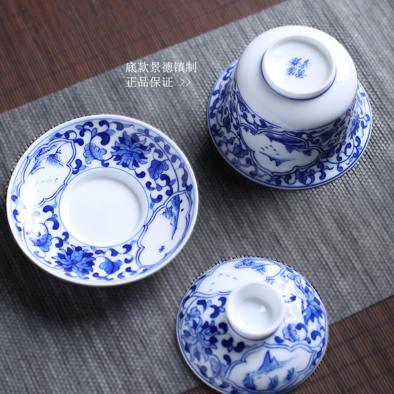 Jingdezhen up the fire which is hand made blue and white porcelain tureen single ceramic tea cups three bowl is hot