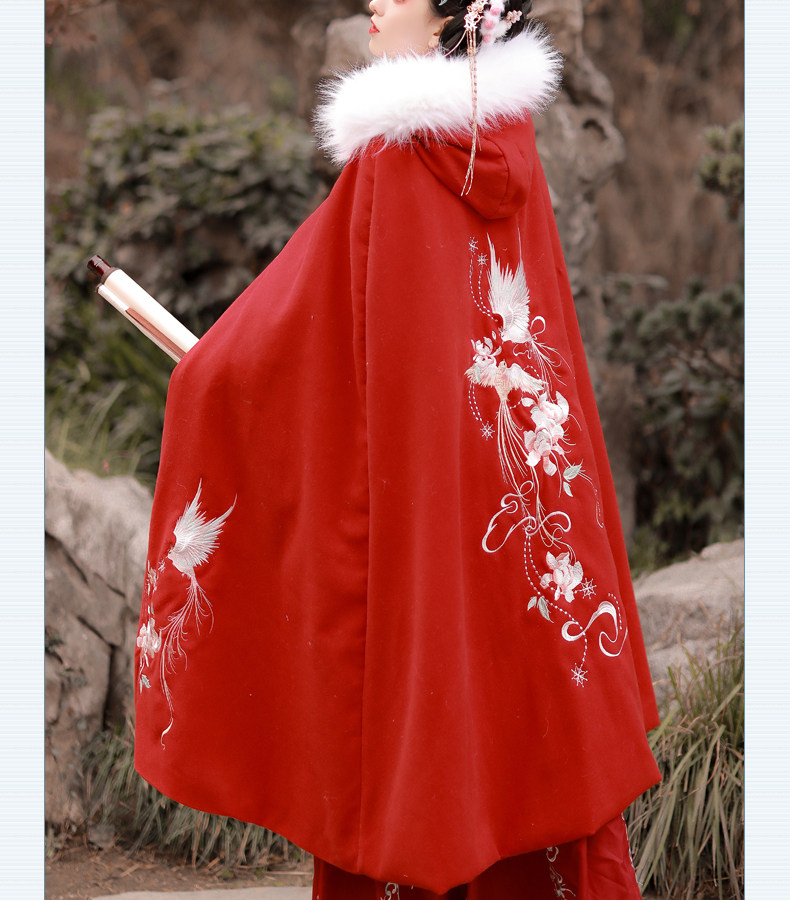 出社原创汉服斗篷女秋冬款加绒加厚长款披风古风毛领保暖红色披肩