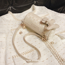 Small ck premium sense armpit cylinder bag womens 2021 summer ins French niche portable shoulder messenger bag