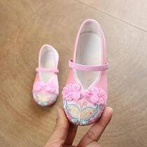 New childrens embroidered cloth shoes tourist area features handmade shoes