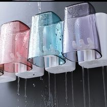 A family of four brush cups set of three family teeth toothpaste multifunctional Net red home punch-free