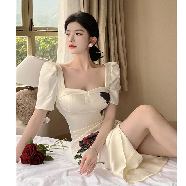 White satin rose dress high-end slim slit Hepburn dress long skirt pure summer temperament ladies White satin rose dress high-end slim slit Hepburn dress long skirt pure summer temperament ladies