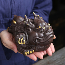 Large-scale gold toad purple sand tea pet ornaments can raise three-legged toad tea tray tea play home cow toad decorations