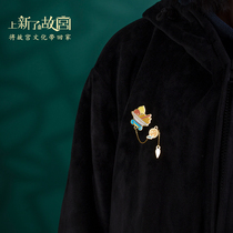 On the new Forbidden City auspicious and lovely Joker atmospheric metal accessories temperament coat brooch badge men and women