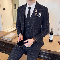 2021 new mens suit suit mens fashion plaid dress Korean slim best man groom dress three sets