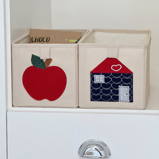 Hand-sewn fabric embroidery washable folding underwear storage box dormitory wardrobe storage box car storage basket
Hand-sewn fabric embroidery washable folding underwear storage box dormitory wardrobe storage box car storage basket