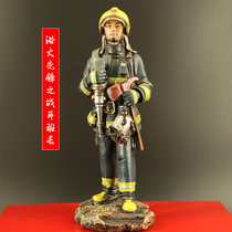 Fireman doll sculpture doll battle squad leader desktop ornaments fire souvenir retirement prize