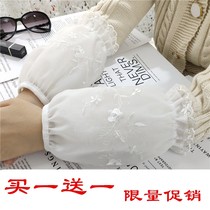 Down jacket special lace black and white embroidered sleeves Fashion womens tide hand sleeves work winter autumn and winter short wild