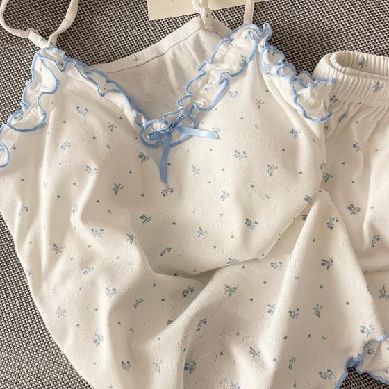 2025 New Girl White Super Fairy 부드럽고 달콤하고 달콤한 꽃 이루어 서자 잠옷 여름에 여름에 가슴 패드 홈 세트 2025 New Girl White Super Fairy 부드럽고 달콤하고 달콤한 꽃 이루어 서자 잠옷 여름에 여름에 가슴 패드 홈 세트