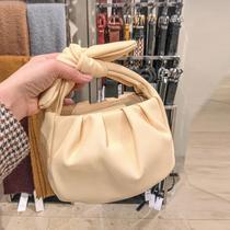 Bag cloud new pleated niche simple single shoulder 2021 women oblique soft design portable bag bag fashion sense