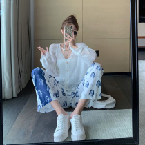 Two sets of leisure trousers with female summer cutout French loose sunscreen knitted shirt bumped into color leisure trousers