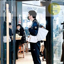 Lini Wheel Co-Style Mask Bag Upgrade Version Shake Sound Same Style Fashion Environmental Protection Hand 95 Bag Mask Shape Package Bag