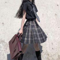(Nanzhi Liumian) A ruler jk painter original plaid pleated skirt Western skirt skirt