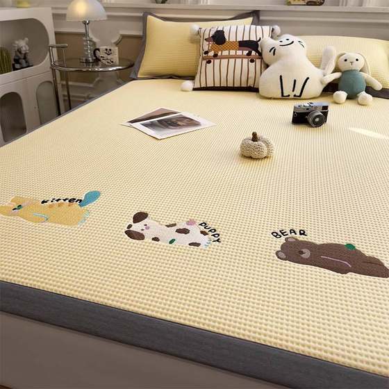 A mother and baby grade waffle ice beans and beans cool mat three-piece set ice silk mat machine-washed summer air conditioning soft mat
A mother and baby grade waffle ice beans and beans cool mat three-piece set ice silk mat machine-washed summer air conditioning soft mat