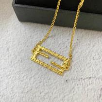 Overseas direct purchase limited time discount fashionable style same style for men and women celebrity recommendation chain