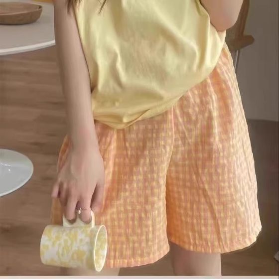 Summer walk shorts women's pajamas ins style sports high waist slimming wide legs wide plaid casual home pants ma
Summer walk shorts women's pajamas ins style sports high waist slimming wide legs wide plaid casual home pants ma