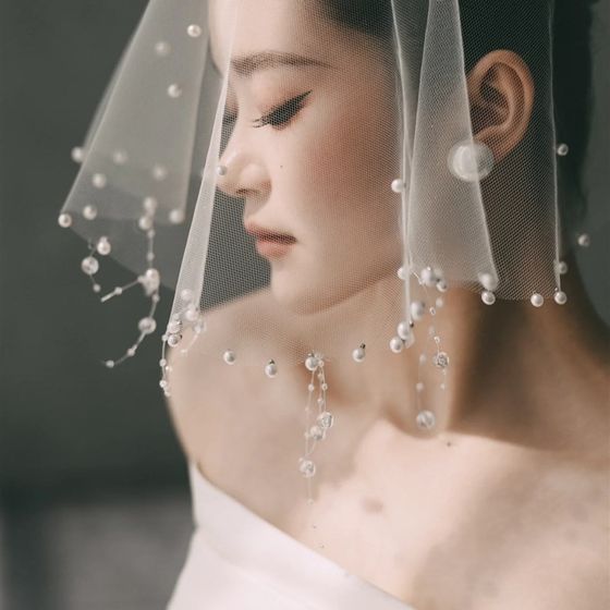 신부 웨딩 베일 짧은 진주 얼굴 커버 헤드 드레스 고급 사진 스튜디오 사진 사진 스타일 샘플 샘플 신부 웨딩 베일 짧은 진주 얼굴 커버 헤드 드레스 고급 사진 스튜디오 사진 사진 스타일 샘플 샘플