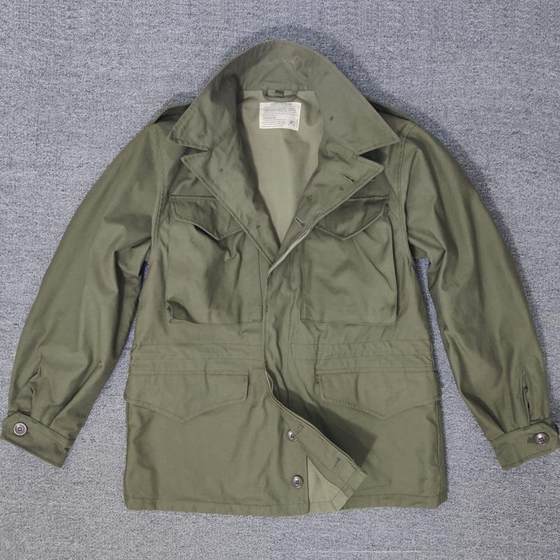 M43 windbreaker World War II military fan US military tactical windbreaker outdoor special forces army mid-length training men's charge suit
M43 windbreaker World War II military fan US military tactical windbreaker outdoor special forces army mid-length training men's charge suit