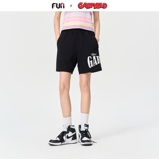 Fun trendy shorts 2025 summer Garfield co-branded cartoon letter print casual five-point pants sports pants
Fun trendy shorts 2025 summer Garfield co-branded cartoon letter print casual five-point pants sports pants