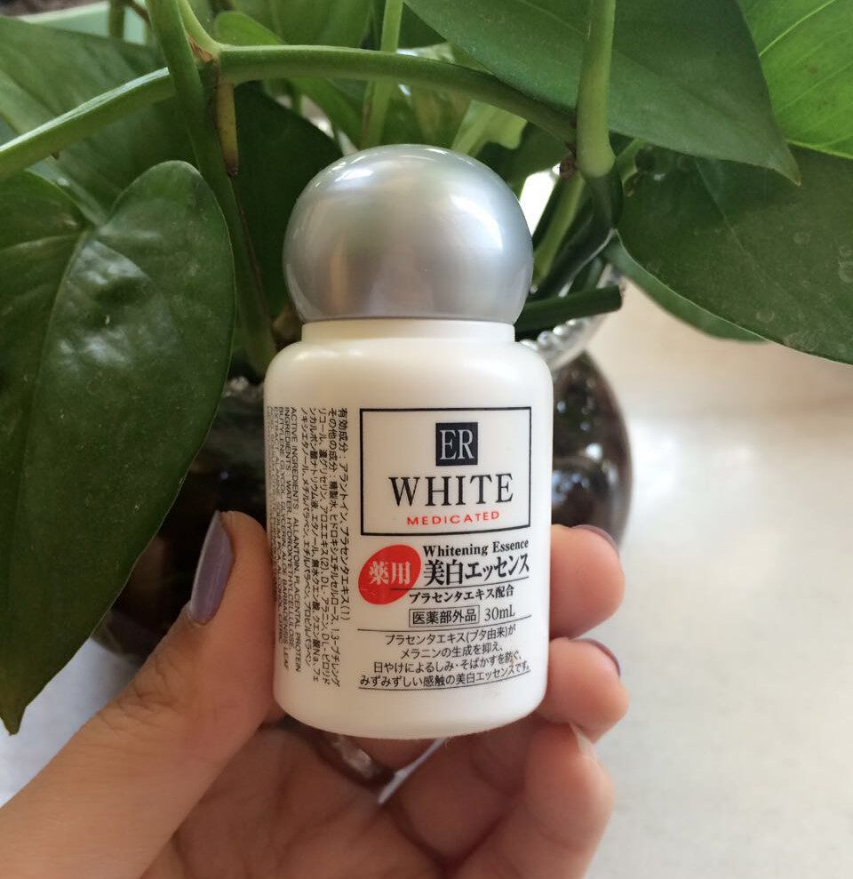 日本代购 daiso大创 er胎盘素美白淡斑保湿精华液 晒后修复30ml