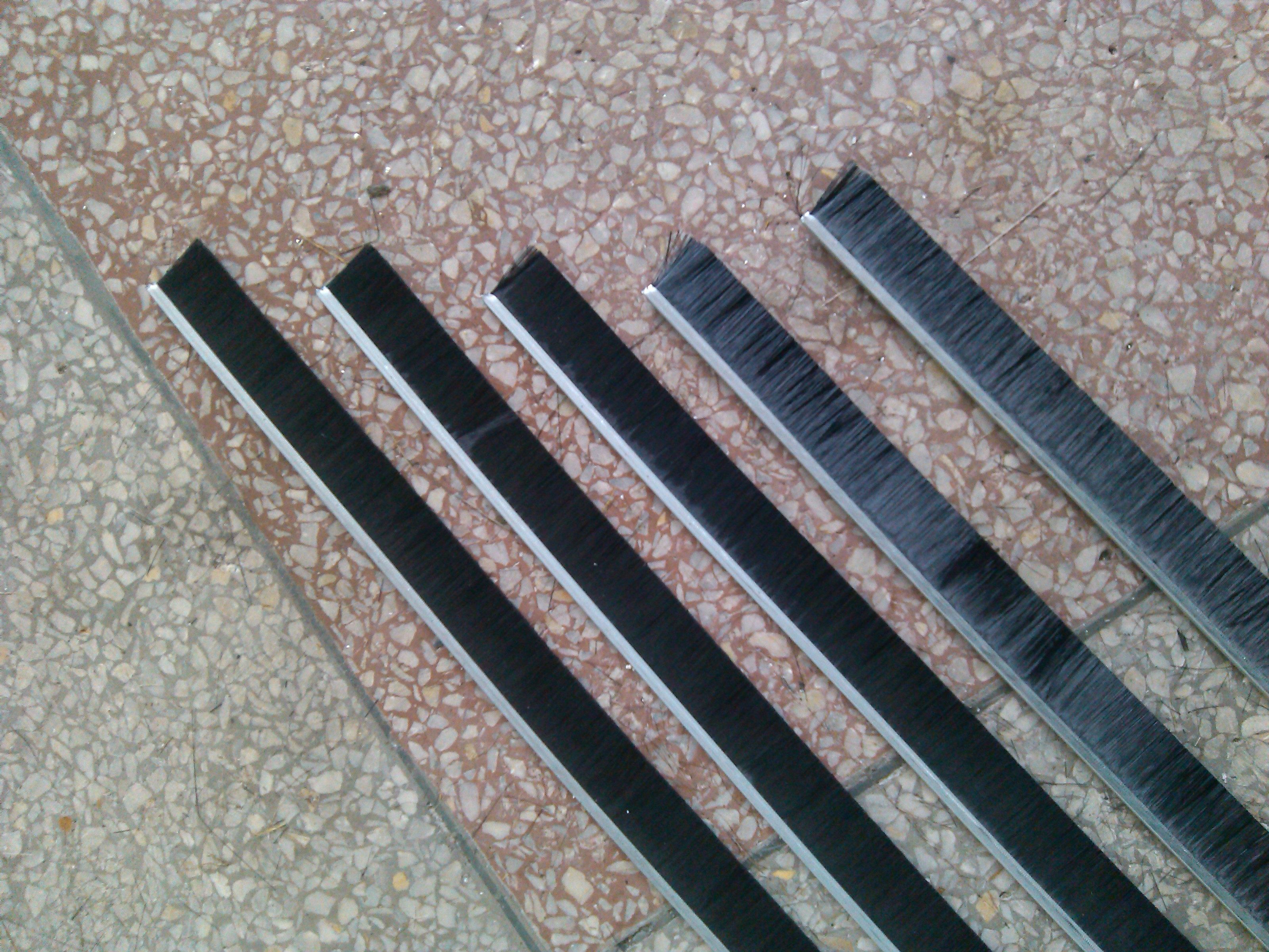 门窗密封条刷 机械密封条刷 尼龙条刷 钢丝条刷 防尘条刷