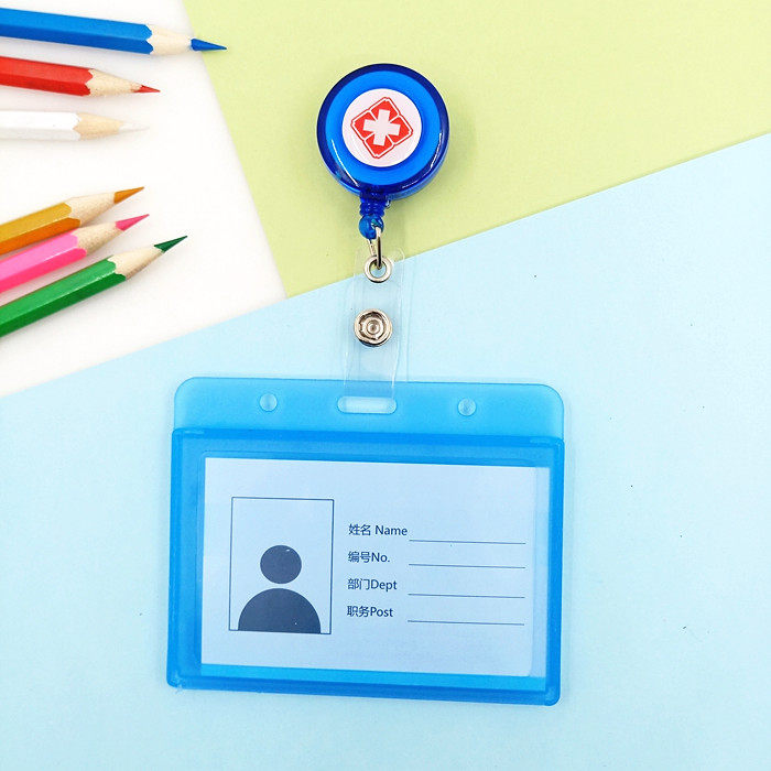 护士胸牌员工厂牌防水工作证件卡套笑脸卡通易拉伸缩扣挂绳胸卡
