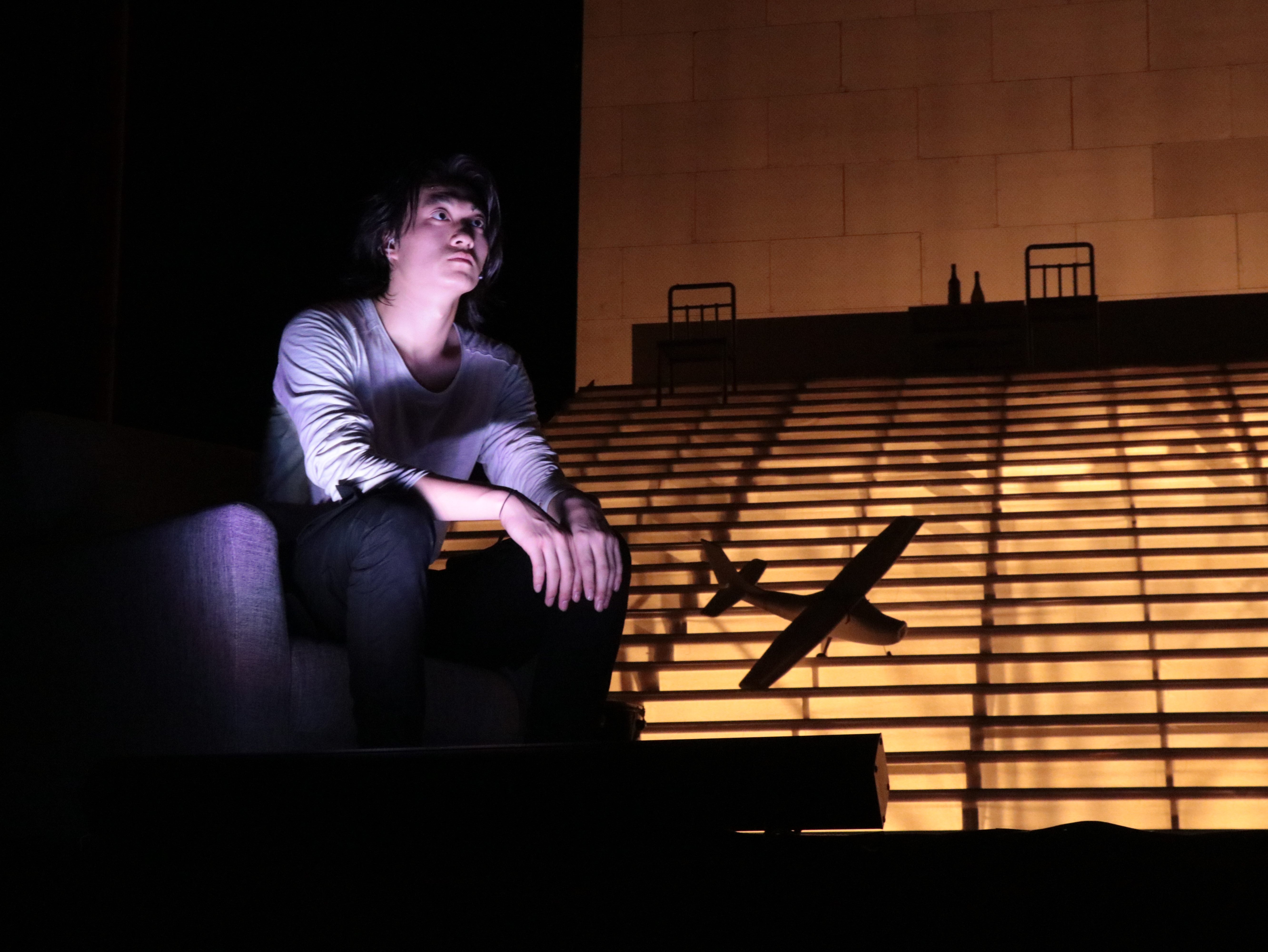 孟京辉戏剧作品《恋爱的犀牛》