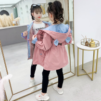 Girl Net red coat spring dress British style 2020 new Korean version of the child foreign style hooded windbreaker Spring and Autumn Tide