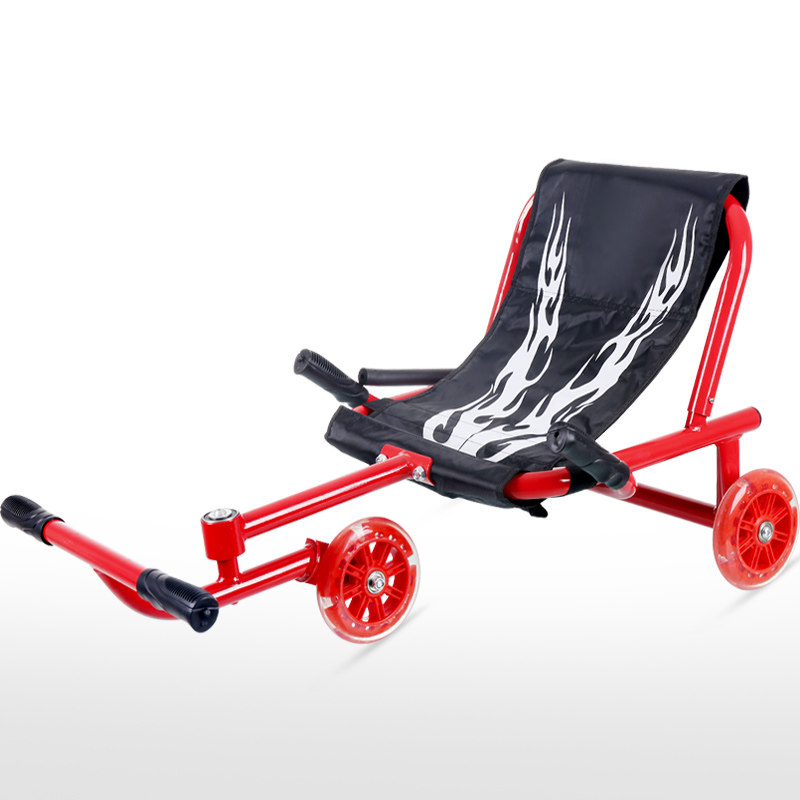 悠悠车脚踩摇摆车闪光轮滑行车 广场滑行代步车卡丁车宝宝悠悠车_7折