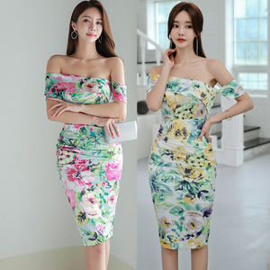 Korean version of celebrity temperament slim one line collar mid length printed Hip Wrap Dress