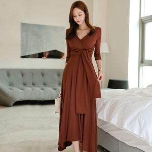 New Korean V-neck tie wrap waist knit big hem fashion dress in autumn and winter 2020