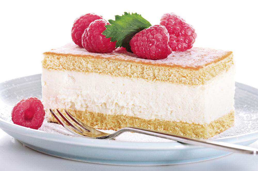 在家带孩子忙的时候,这时孩子又很顽皮就可以给他吃一些这样的糕点