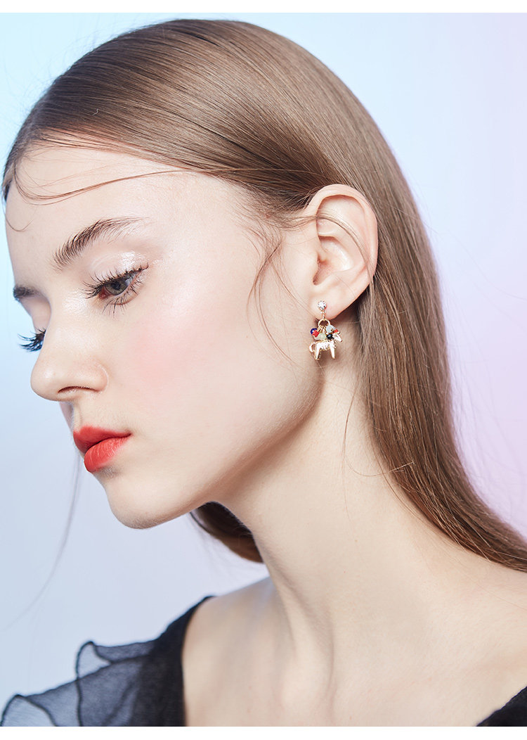 梦马 趣味百搭生肖耳环女气质韩国个性简约小马耳钉超仙耳饰品