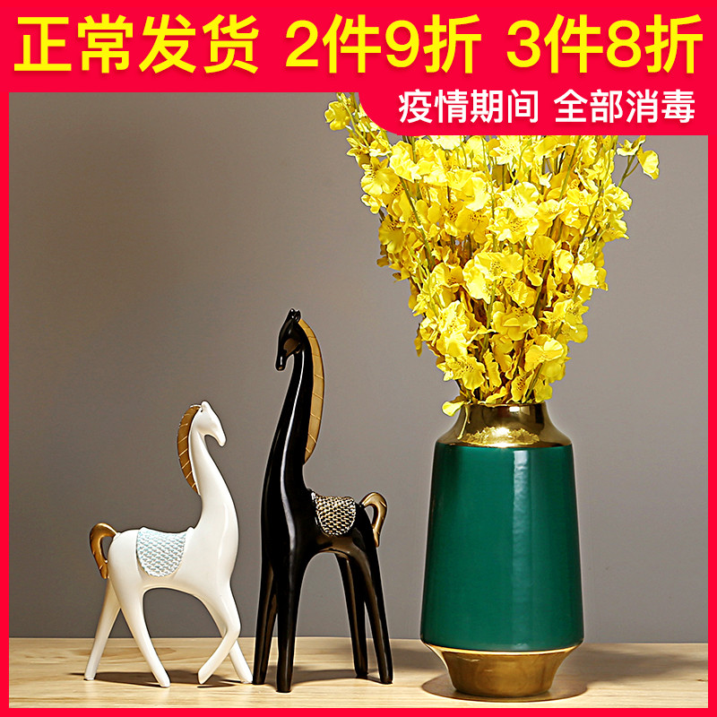 Ceramic vase is placed between example of new Chinese style porch sitting room dry flower arranging flowers is Europe type TV ark, household decoration