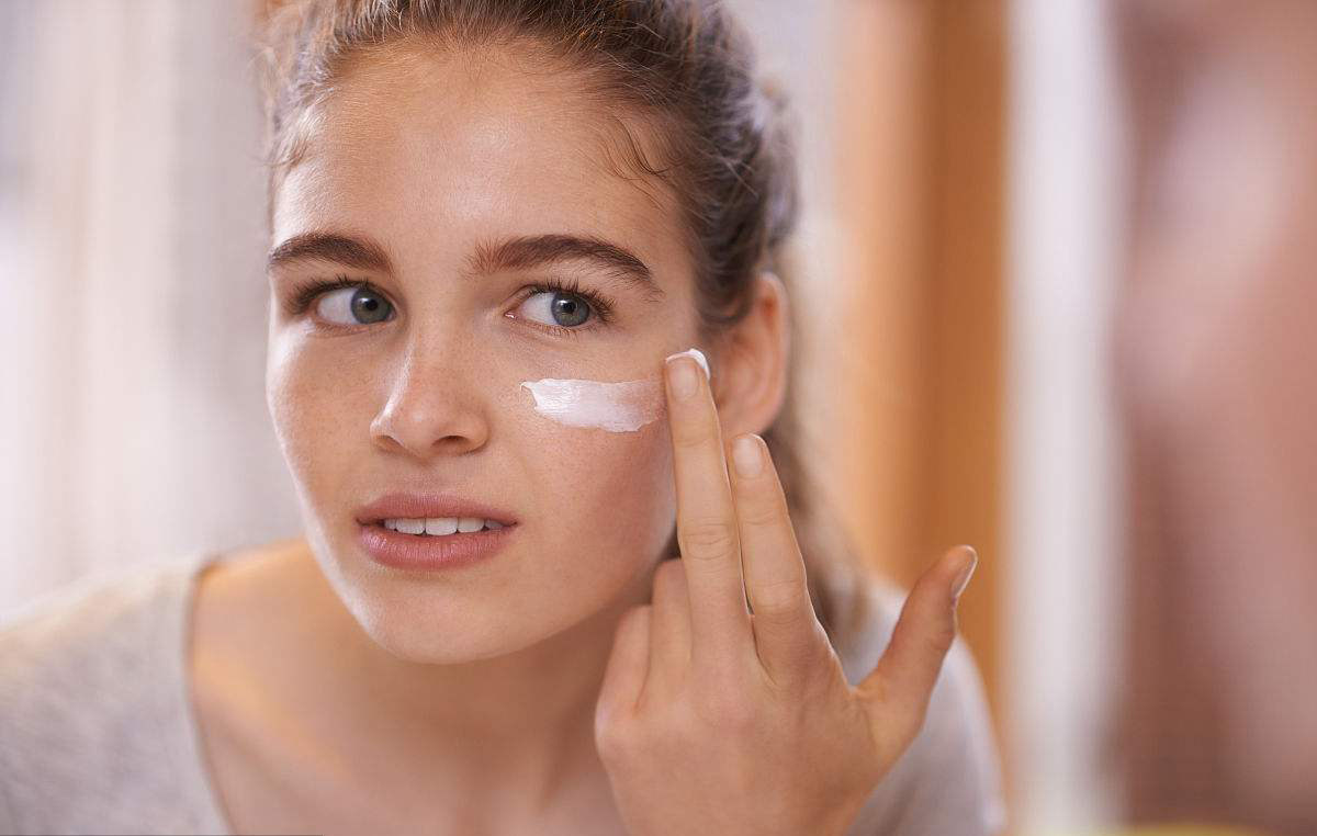 涂防晒霜时老这样做防晒指数再高也白搭