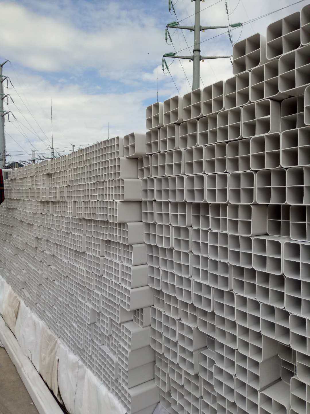 pvc格栅管方形四孔六孔九孔格栅管 通信管材网弱光缆 网线护套