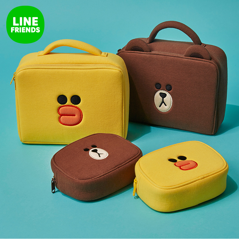 LINE FRIENDS 布朗熊可爱多功能手包 呆萌卡通形象设计产品展示图2