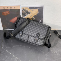 Hong Kong genuine leather wear resistant mens handbag commuter casual cover style single shoulder trend Business postman Diagonal Satchel