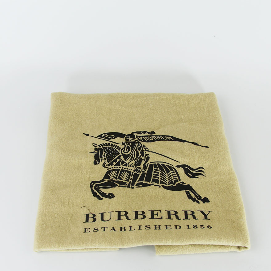 Burberry马标图片