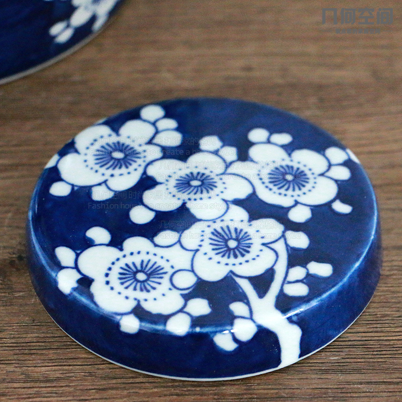 Blue and white porcelain of jingdezhen ceramics hand - made of ice mei pot Chinese ceramic storage tank furnishing and furnishing articles